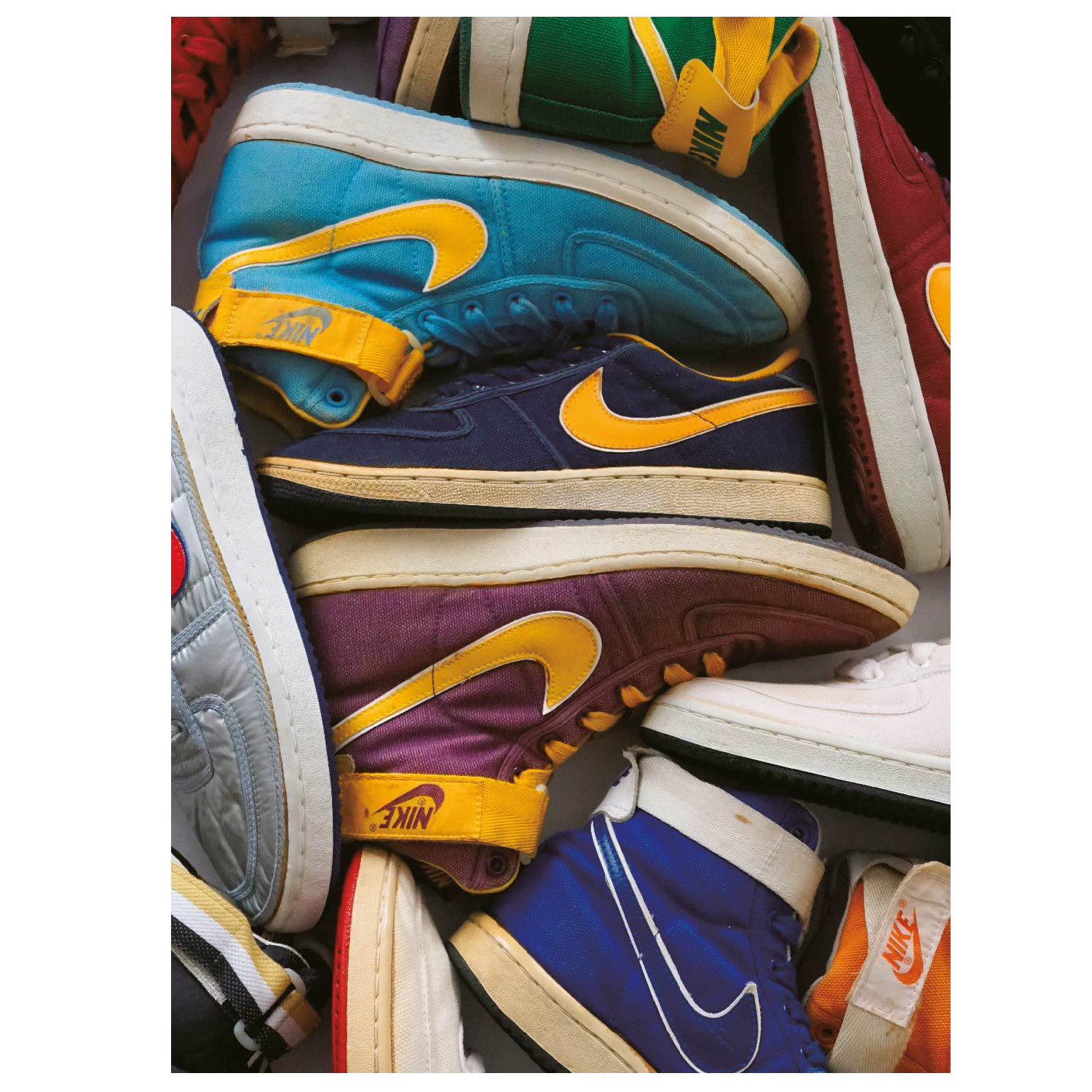 Lightning Archives "NIKE CHRONICLE EXTRA"-Magazine-Clutch Cafe