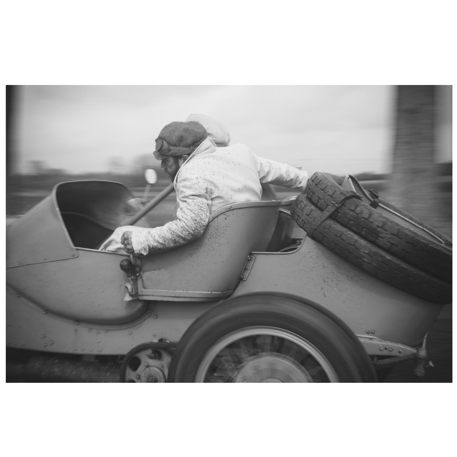 VINTAGE GLIMPSE/Nick Clements-Magazine-Clutch Cafe