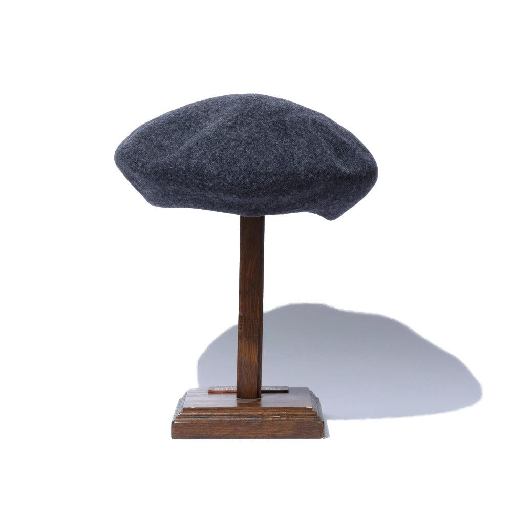 H.W. Dog Beret C. Grey-Beret-Clutch Cafe