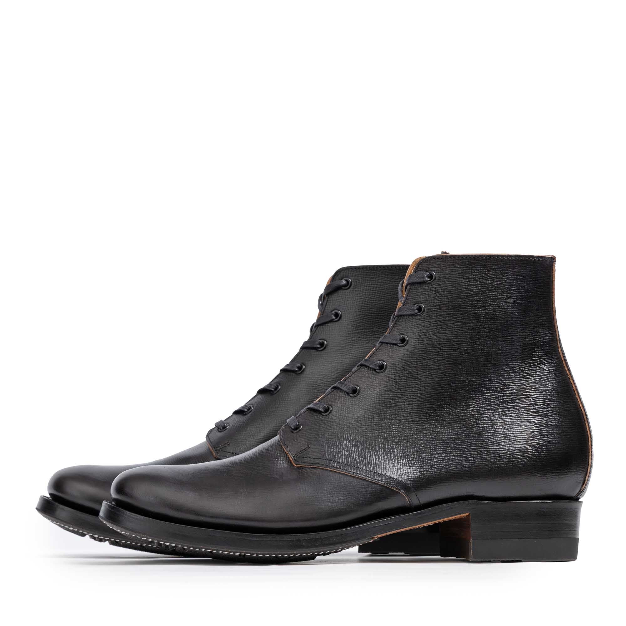 Clinch Cultivate Chukka Boot Black-Clutch Cafe