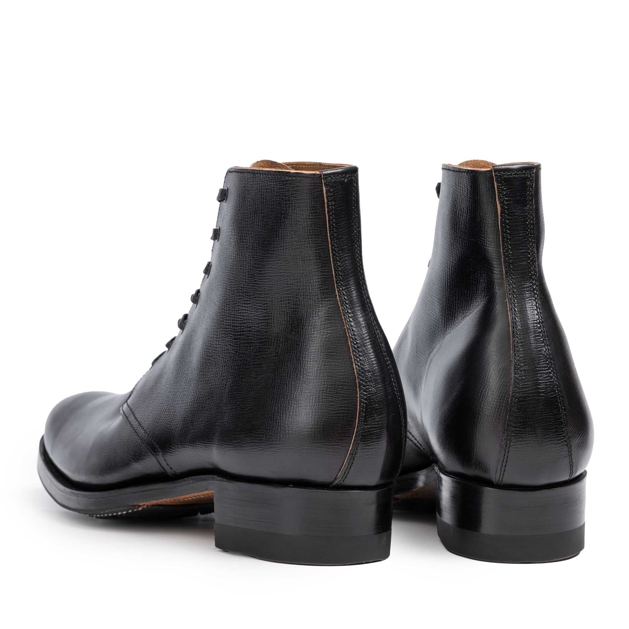 Clinch Cultivate Chukka Boot Black-Clutch Cafe