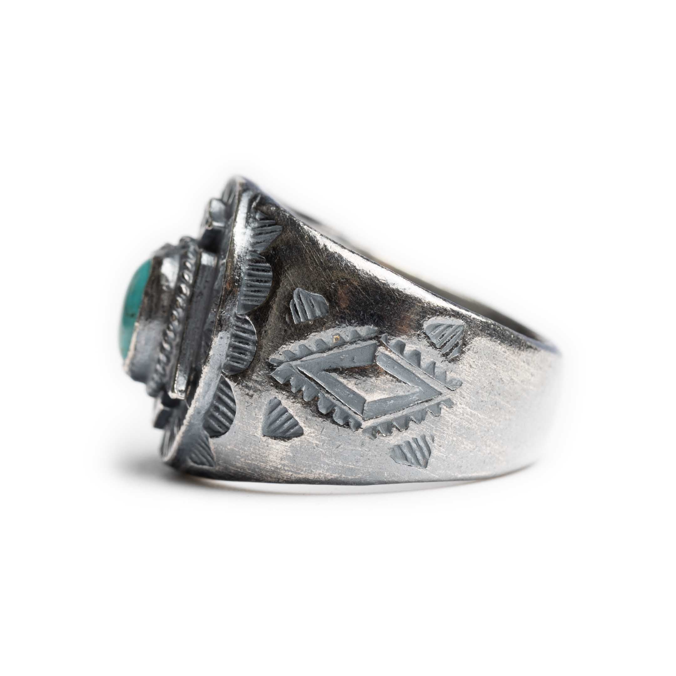 First Arrow's R-135 VFSW Turquoise Stamp Ring-Ring-Clutch Cafe