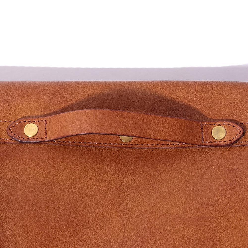 Vasco Leather Postman Shoulder Bag (Large) Camel-Bag-Clutch Cafe