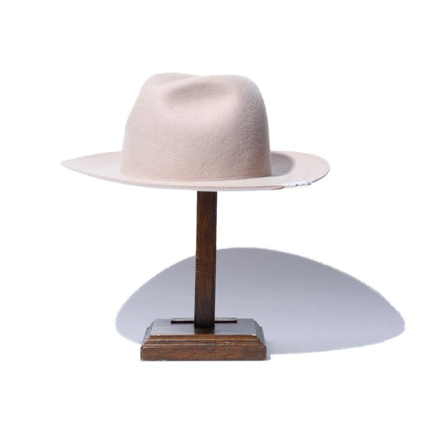H.W. Dog Travellers Hat Ivory